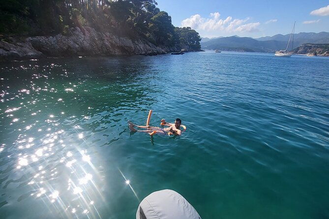 private-boat-tour-tailor-made-8h-all-inclusive-2