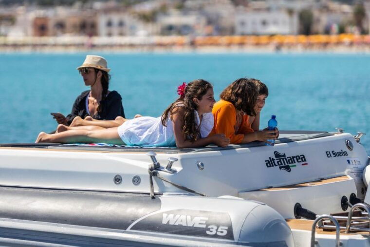 private-boat-tour-taormina-isola-bella-giardini-naxos-8-hour