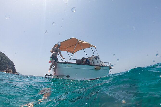 private-boat-tour-to-cala-violina-and-the-tuscan-coast