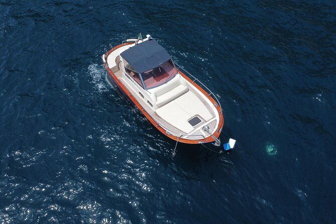private-boat-tour-to-discover-capri