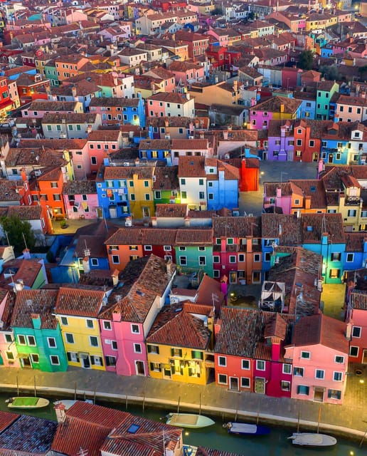 private-boat-tour-to-murano-burano-with-local-real-guide