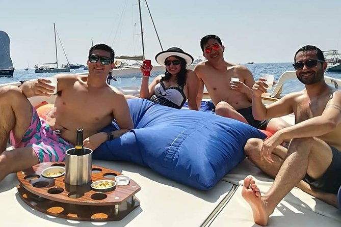 private-boat-tour-to-positano-and-amalfi-from-sorrento