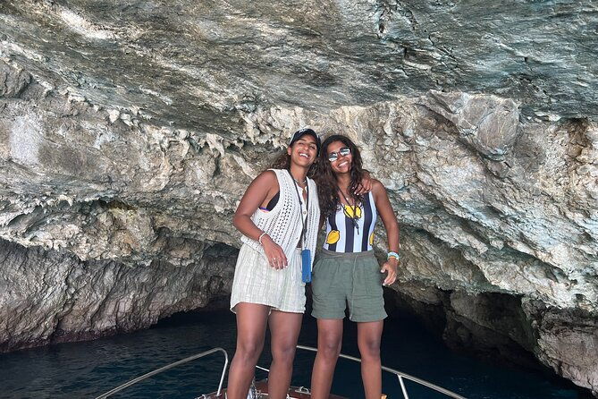 private-boat-tour-to-positano