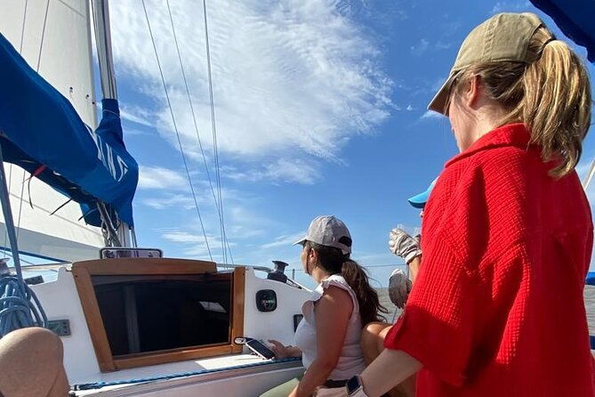 private-boat-tour-to-rio-de-la-plata-and-delta-el-tigre-with-wine-on-board