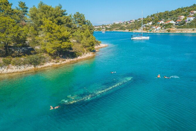 private-boat-tour-to-the-blue-lagoon-solta-swim-snorkel-tan-and-relax