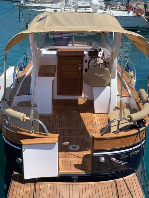 private-boat-tour-to-the-cinque-terre-fd