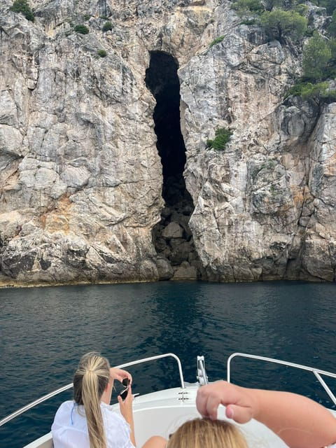 private-boat-tour-visit-blue-cave-and-islands-around