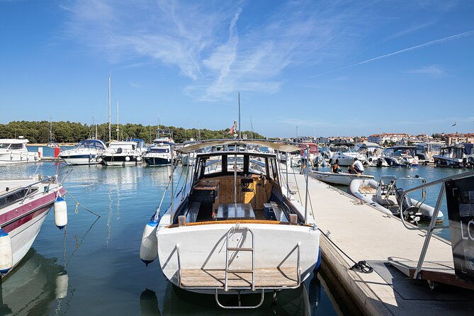 private-boat-tour-with-captain-in-medulin