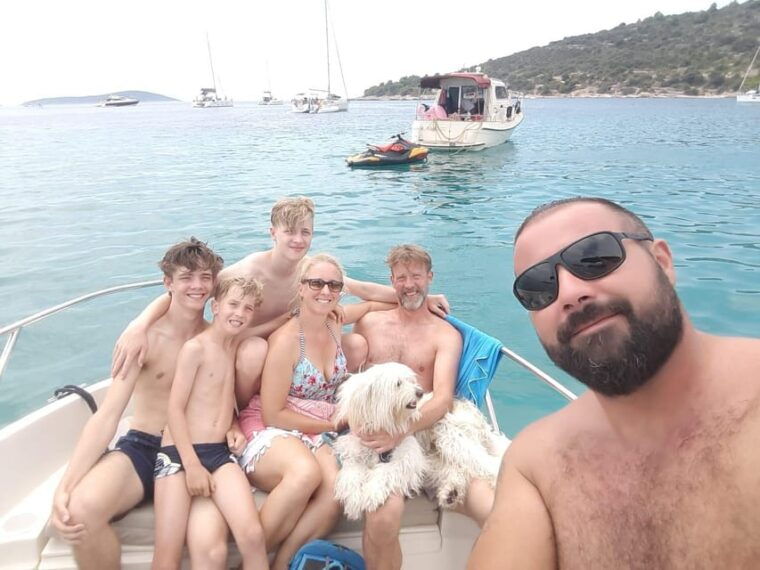 private-boat-tour-with-customized-itinerary-from-split
