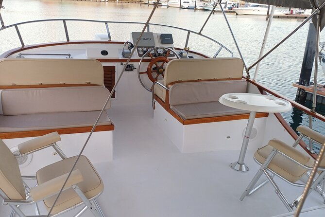 private-boat-tour-with-free-food-and-drinks-and-snorkeling