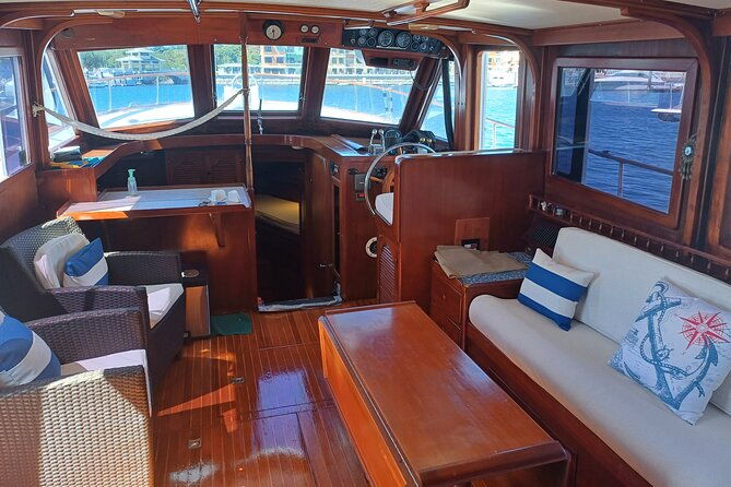 private-boat-tour-with-free-food-and-drinks-and-snorkeling