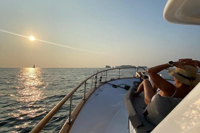 private-boat-tour-with-free-food-and-drinks-and-snorkeling