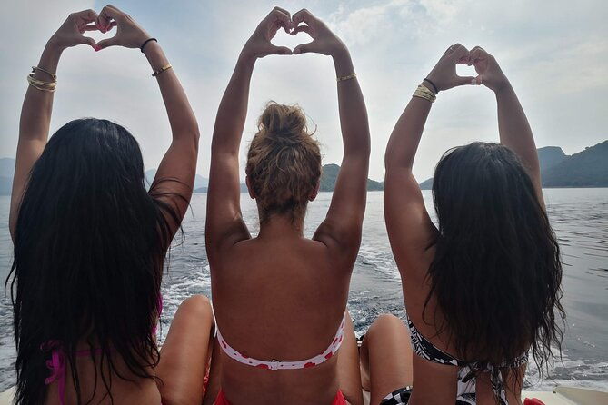 private-boat-tours-dubrovnik-beach-stops-and-blue-cave-tour-2