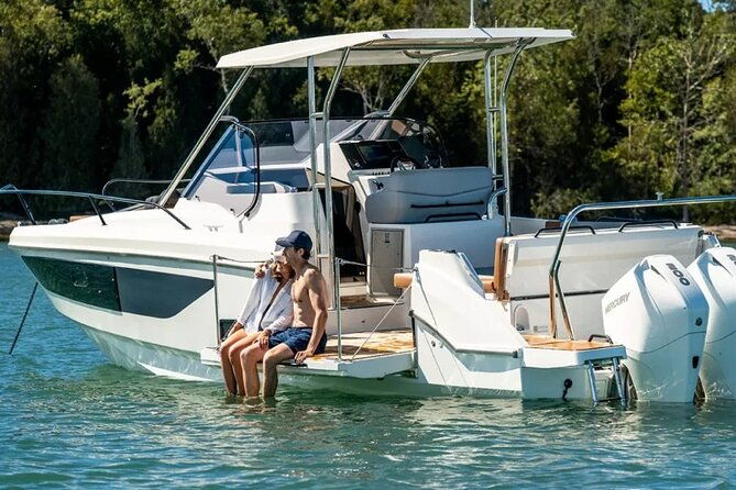 private-boat-transfer-to-kea-hydra-spetses-mykonos-and-more