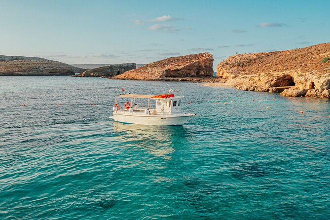 private-boat-trip-charter-blue-lagoon-comino-malta-gozo