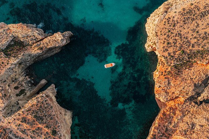 private-boat-trip-charter-blue-lagoon-comino-malta-gozo