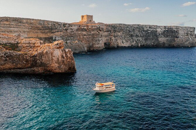 private-boat-trip-charter-blue-lagoon-comino-malta-gozo
