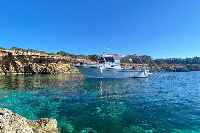 private-boat-trip-charter-in-comino-blue-lagoon-gozo-malta