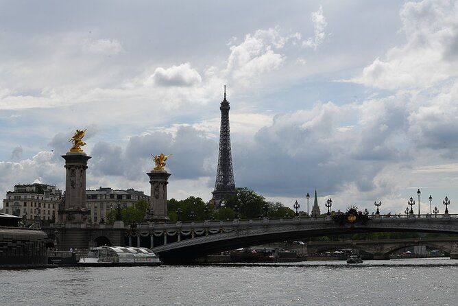 private-boat-trip-in-paris-2