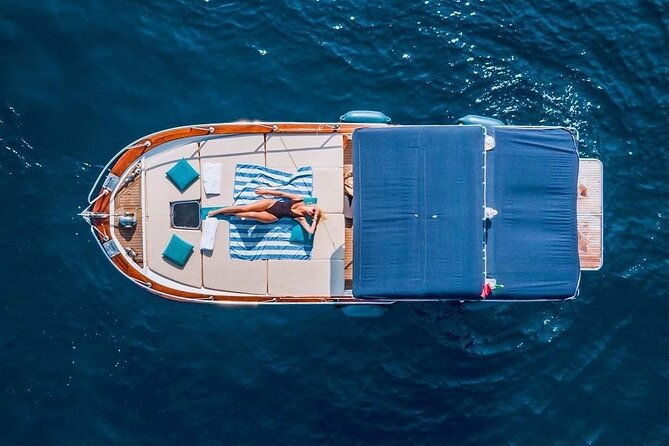 private-boat-trip-to-capri