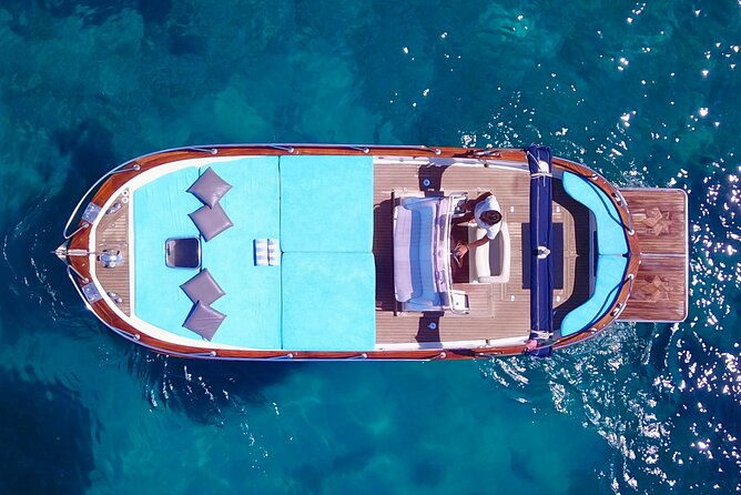 private-boat-trip-to-capri