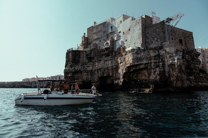 private-boat-trip-to-the-polignano-a-mare-caves