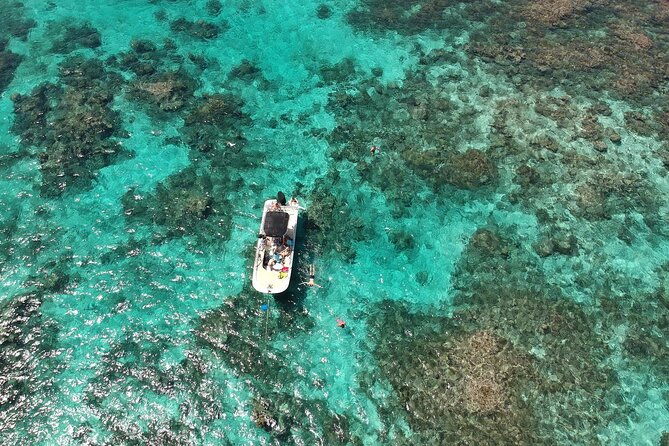 private-boat-trip-with-guide-on-the-most-beautiful-lagoon-of-guadeloupe