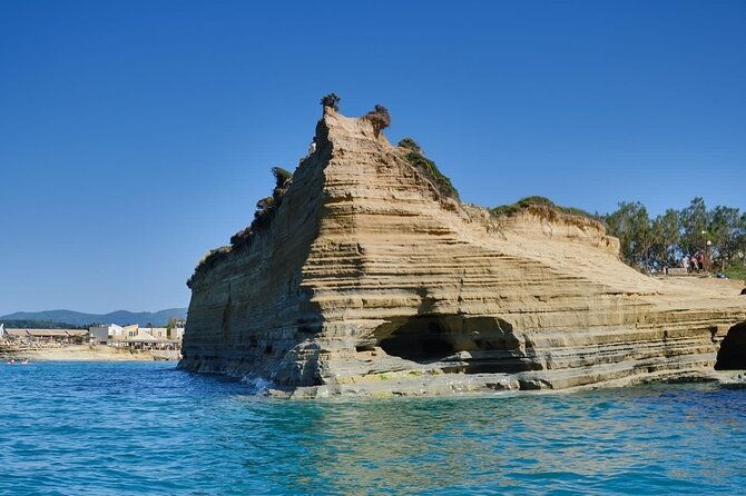 private-boat-trip-with-skipper-in-corfu