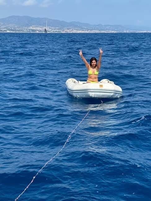 Private boat with Drinks and Snaks - What Sets This Tour Apart?