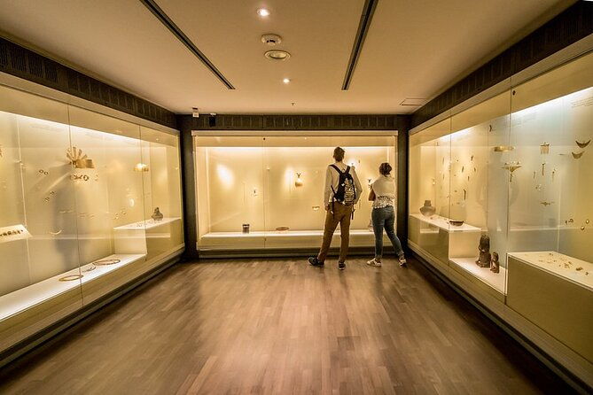 private-bogota-tour-candelaria-gold-museum-optional-monserrate