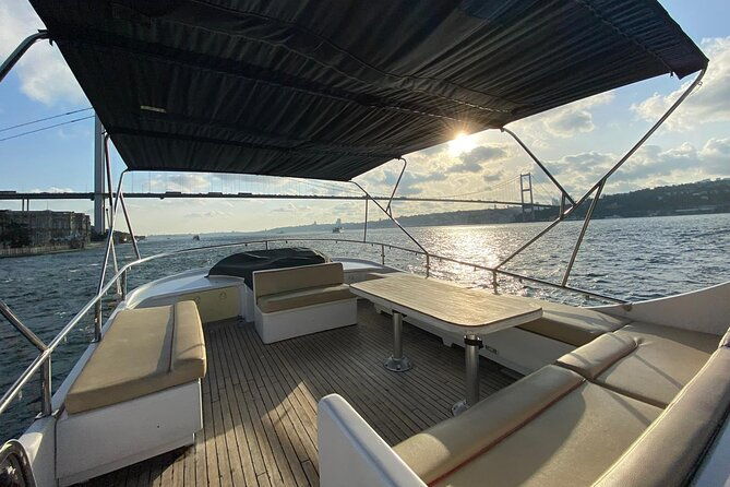 private-bosphorus-sightseeing-cruise-by-luxury-yacht-in-istanbul