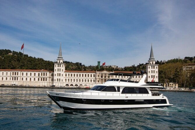private-bosphorus-yacht-cruise
