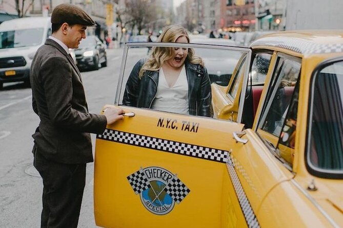 private-brooklyn-pizza-tour-by-vintage-nyc-taxi-cab