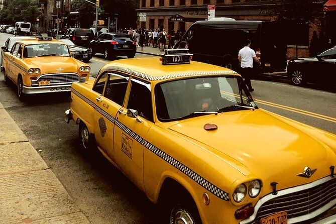 private-brooklyn-pizza-tour-by-vintage-nyc-taxi-cab