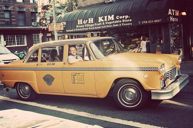 private-brooklyn-pizza-tour-by-vintage-nyc-taxi-cab