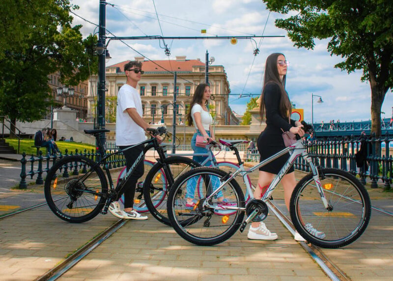PRIVATE Budapest by Nights: GUIDED tour whit WINE tasting - FAQ
