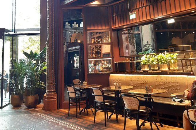 private-budapest-coffeehouse-walk