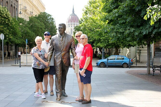 private-budapest-hammer-sickle-communist-times-tour