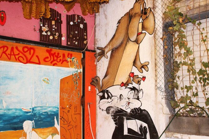 private-budapest-ruin-bar-tour-with-local-drinks-street-food