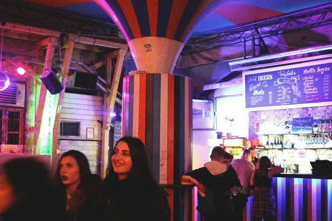 private-budapest-ruin-bar-tour-with-local-drinks-street-food
