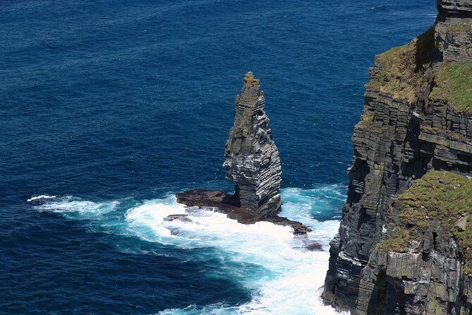 private-burren-and-cliffs-of-moher-full-day-tour-3