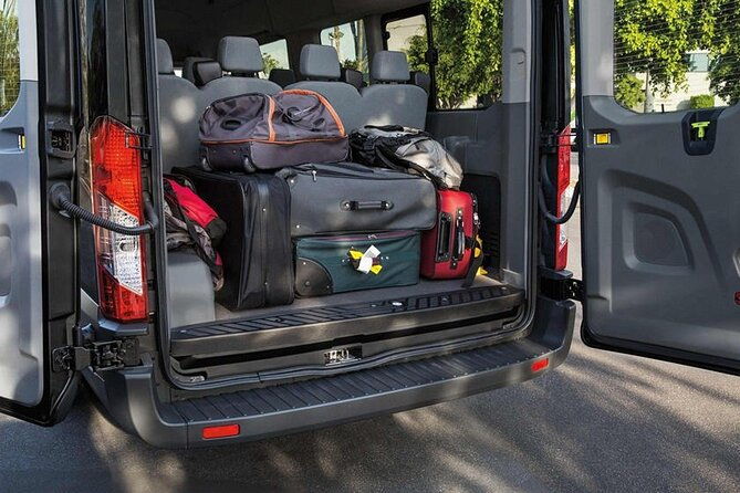 private-bus-or-limo-transfer-orlando-airport-to-theme-park-hotels