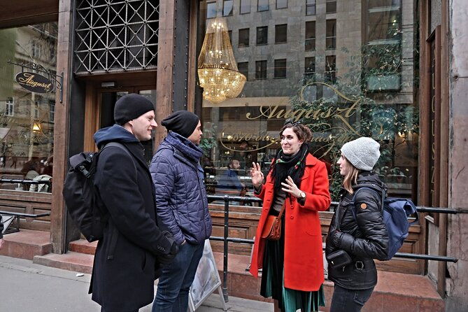 private-cafe-wandering-excursion-through-budapests-belle-epoque