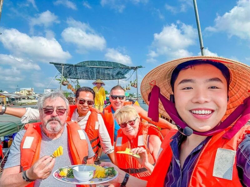 private-cai-rang-floating-market-my-tho-boat-tour-1-day
