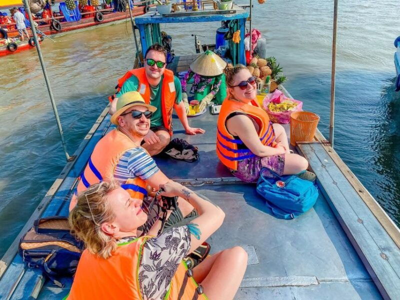 private-cai-rang-floating-market-my-tho-boat-tour-1-day