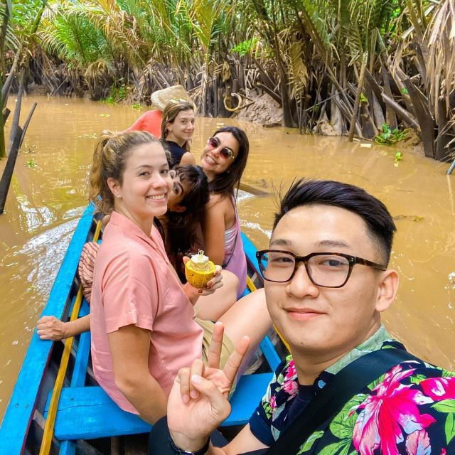 private-cai-rang-floating-market-my-tho-boat-tour-1-day