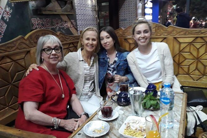 Private Cairo day tour to El Moez street and Alazhar park - FAQ