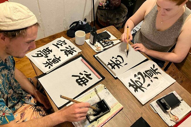 private-calligraphy-culture-experience-in-tokyo