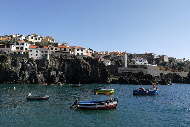 private-camara-de-lobos-fishing-village-tour