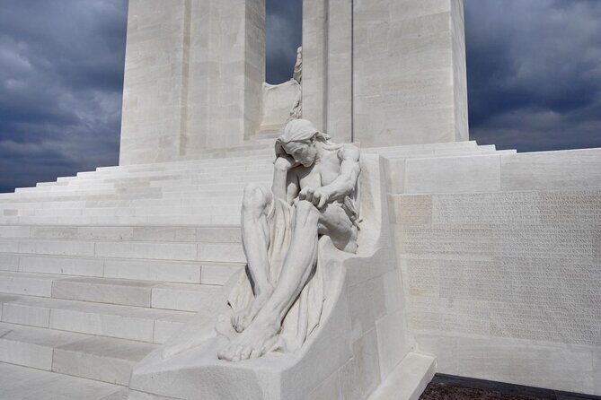 Private Canadian WW1 Vimy & Somme Battlefield Tour from Arras or Lille - Exploring Canadian WWI History: A Detailed Review of the Private Vimy & Somme Battlefield Tour